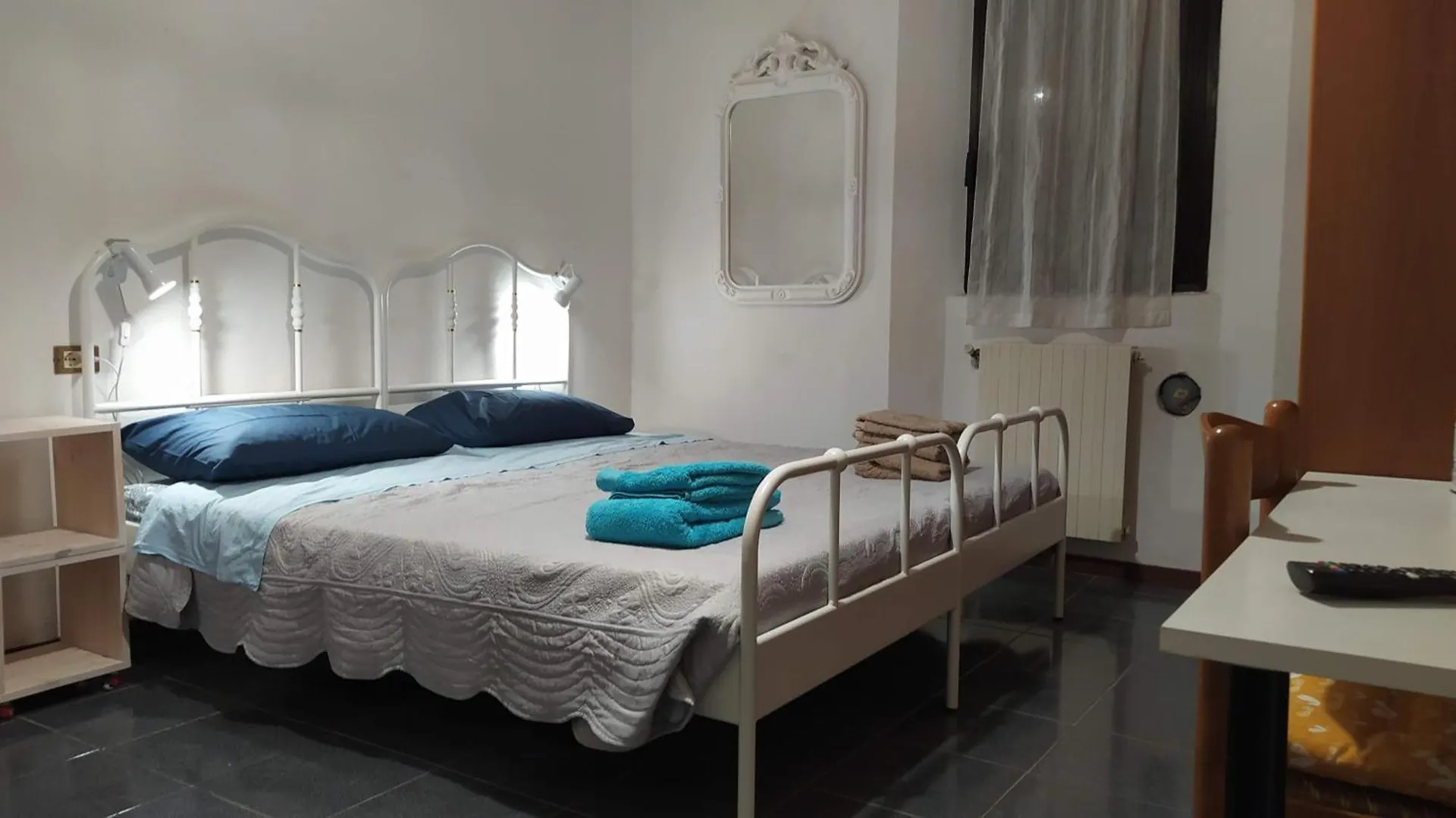 Homelette In Bo Μπολόνια 0*,